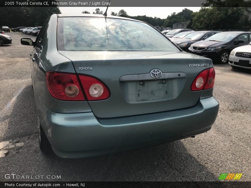 Phantom Gray Pearl / Light Gray 2005 Toyota Corolla CE