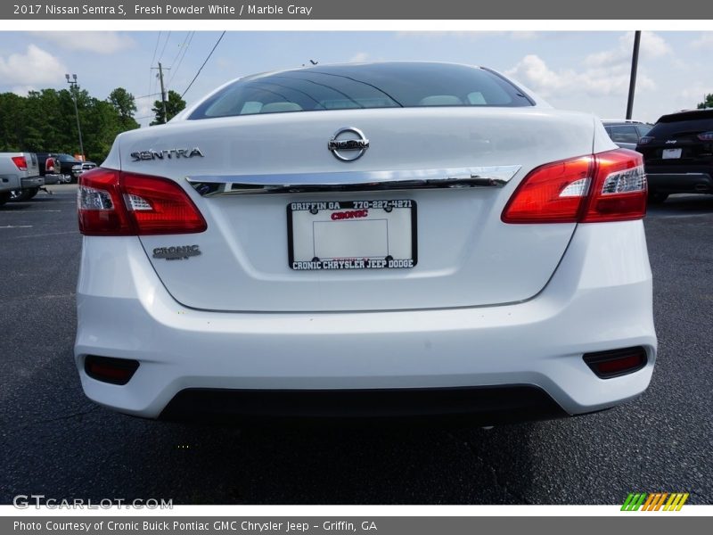 Fresh Powder White / Marble Gray 2017 Nissan Sentra S