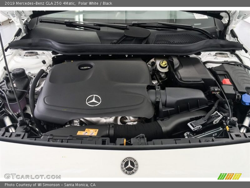 Polar White / Black 2019 Mercedes-Benz GLA 250 4Matic
