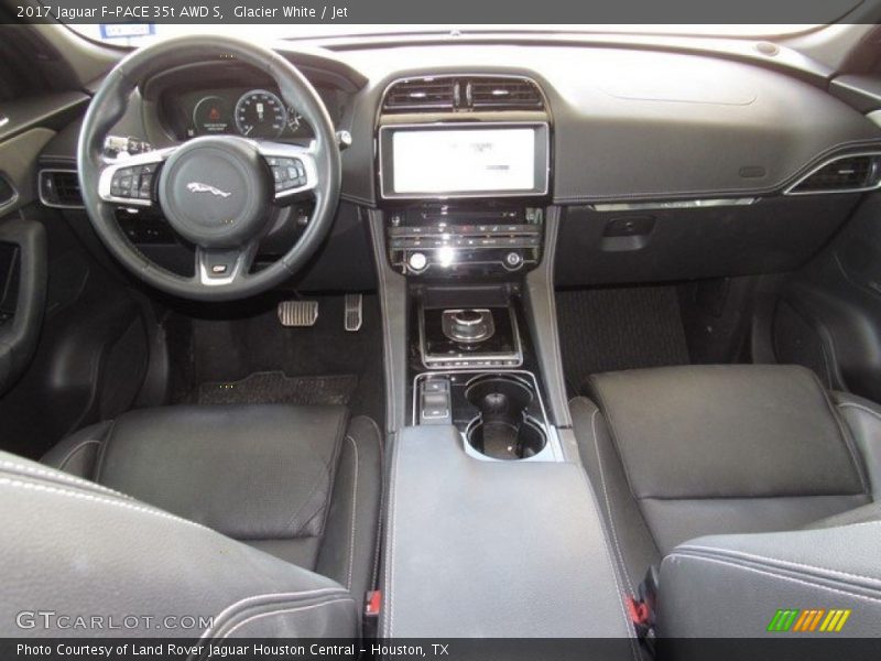 Glacier White / Jet 2017 Jaguar F-PACE 35t AWD S
