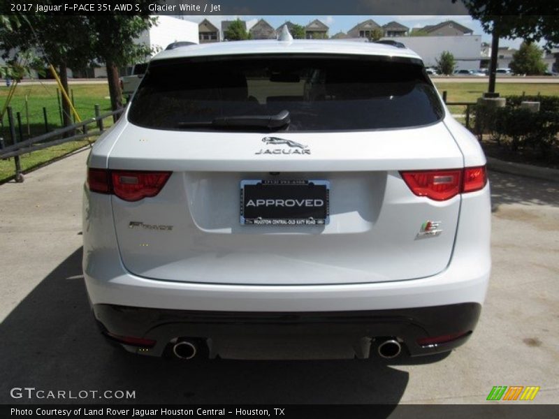 Glacier White / Jet 2017 Jaguar F-PACE 35t AWD S