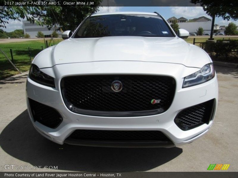 Glacier White / Jet 2017 Jaguar F-PACE 35t AWD S