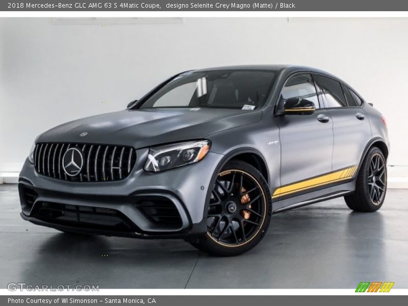 Front 3/4 View of 2018 GLC AMG 63 S 4Matic Coupe