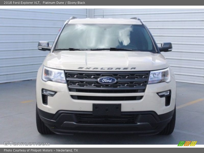 Platinum Dune / Ebony Black 2018 Ford Explorer XLT