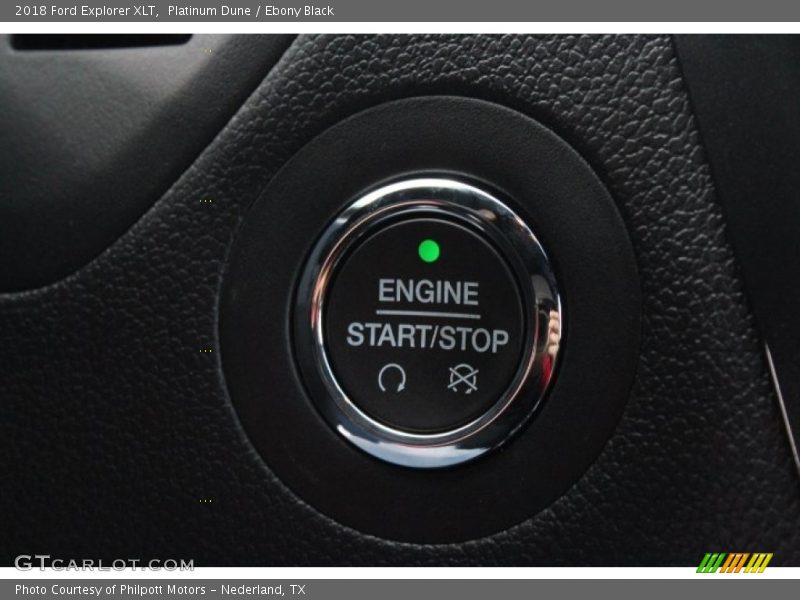 Platinum Dune / Ebony Black 2018 Ford Explorer XLT