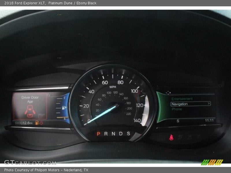 Platinum Dune / Ebony Black 2018 Ford Explorer XLT