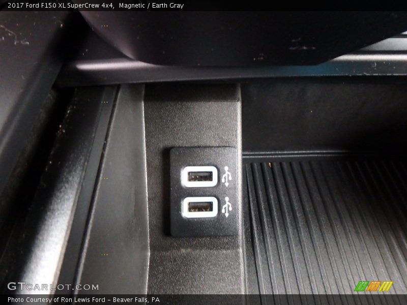 Magnetic / Earth Gray 2017 Ford F150 XL SuperCrew 4x4