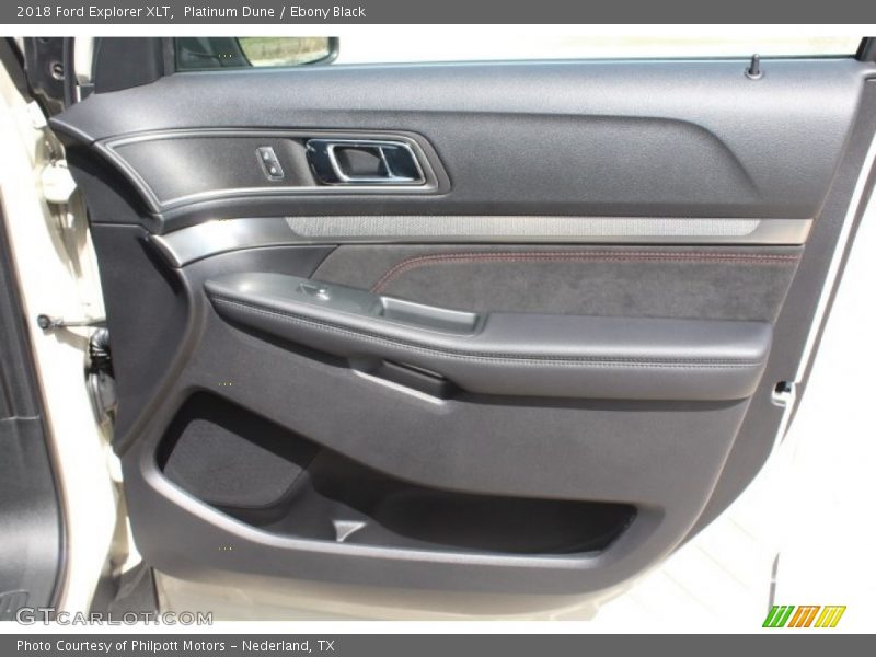 Platinum Dune / Ebony Black 2018 Ford Explorer XLT