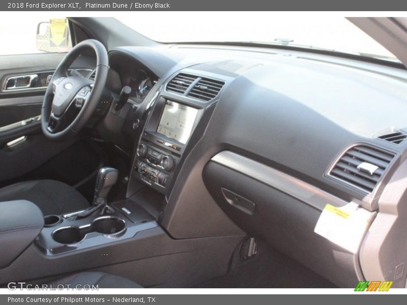 Platinum Dune / Ebony Black 2018 Ford Explorer XLT