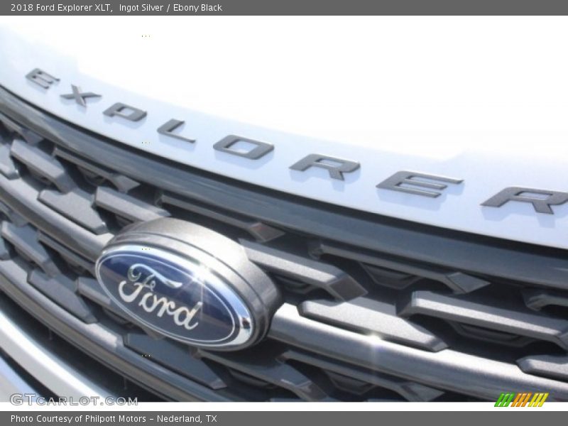 Ingot Silver / Ebony Black 2018 Ford Explorer XLT