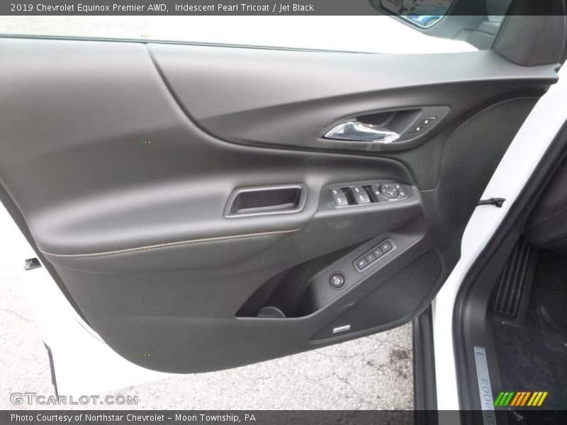Iridescent Pearl Tricoat / Jet Black 2019 Chevrolet Equinox Premier AWD