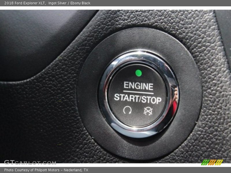 Ingot Silver / Ebony Black 2018 Ford Explorer XLT