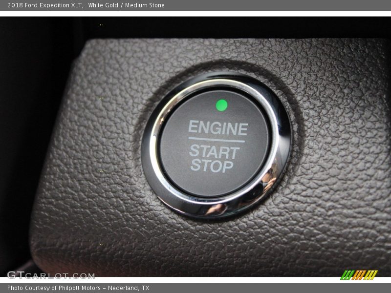 White Gold / Medium Stone 2018 Ford Expedition XLT
