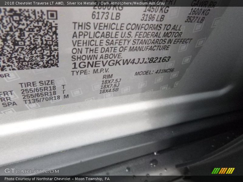 Silver Ice Metallic / Dark Atmosphere/Medium Ash Gray 2018 Chevrolet Traverse LT AWD