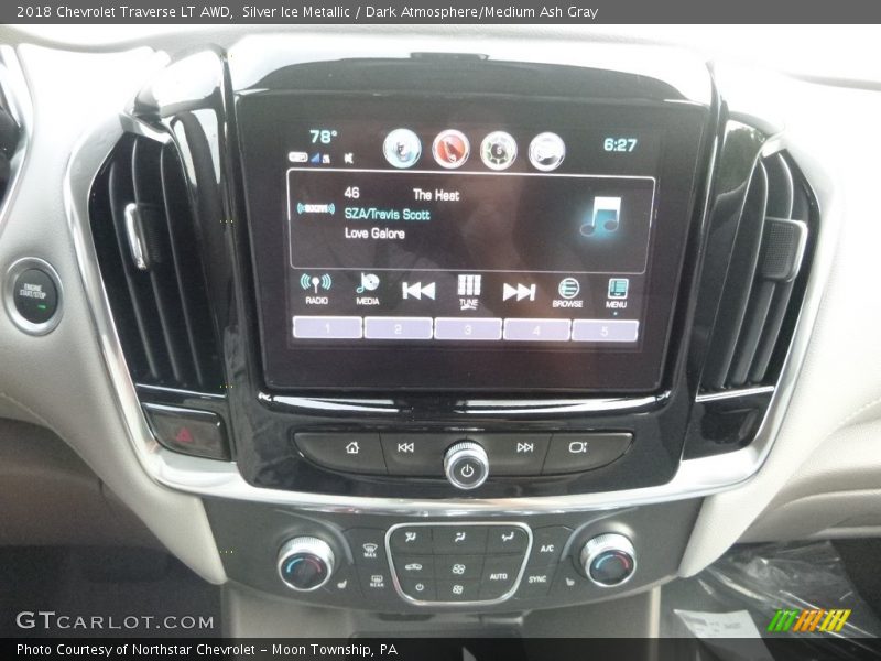 Silver Ice Metallic / Dark Atmosphere/Medium Ash Gray 2018 Chevrolet Traverse LT AWD