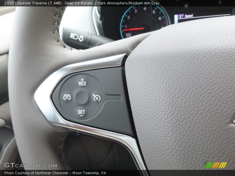 Silver Ice Metallic / Dark Atmosphere/Medium Ash Gray 2018 Chevrolet Traverse LT AWD