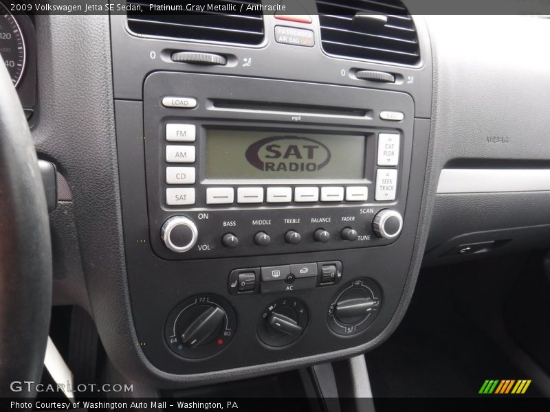 Platinum Gray Metallic / Anthracite 2009 Volkswagen Jetta SE Sedan
