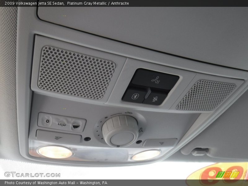 Platinum Gray Metallic / Anthracite 2009 Volkswagen Jetta SE Sedan