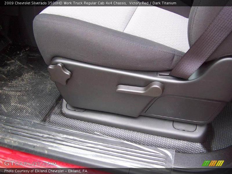 Victory Red / Dark Titanium 2009 Chevrolet Silverado 3500HD Work Truck Regular Cab 4x4 Chassis
