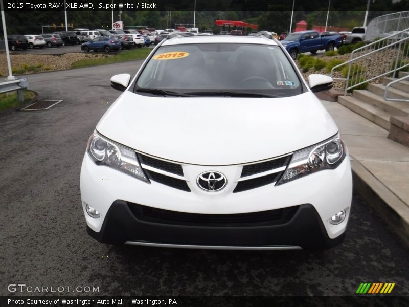 Super White / Black 2015 Toyota RAV4 XLE AWD
