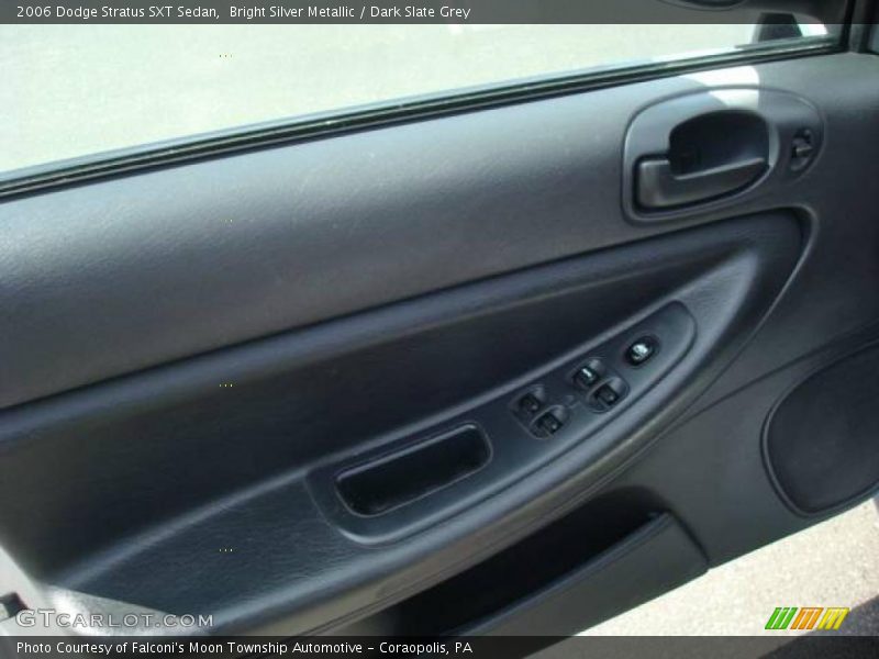 Bright Silver Metallic / Dark Slate Grey 2006 Dodge Stratus SXT Sedan