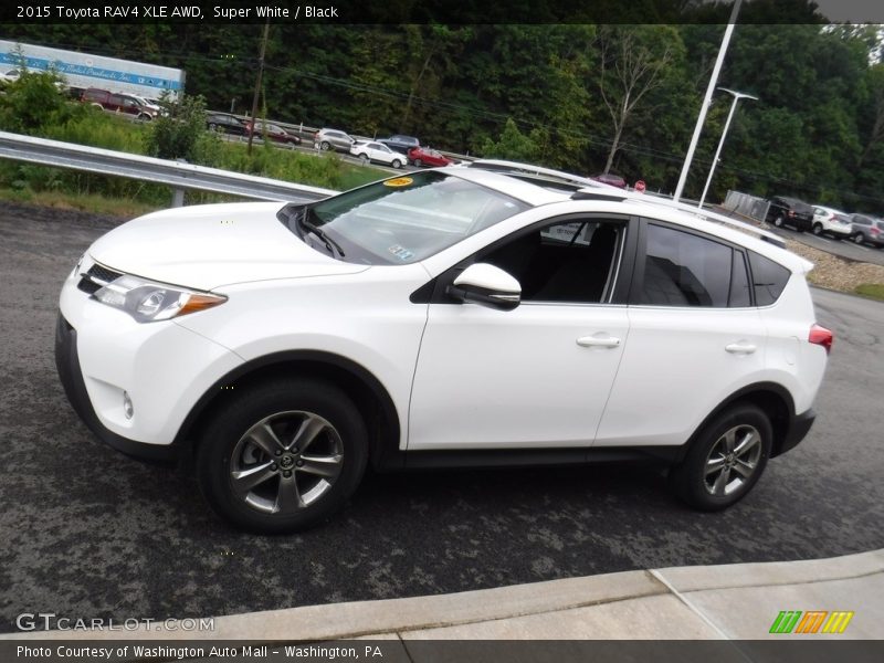 Super White / Black 2015 Toyota RAV4 XLE AWD