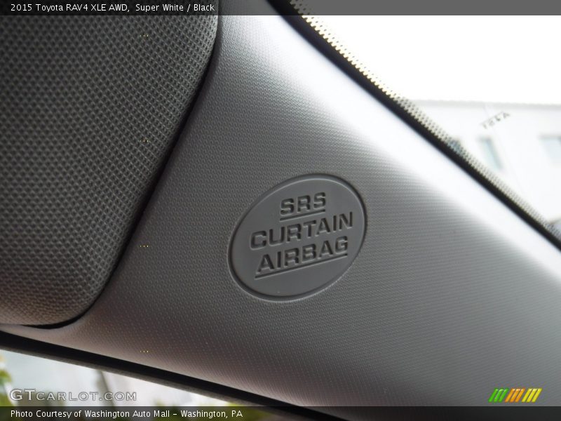 Super White / Black 2015 Toyota RAV4 XLE AWD
