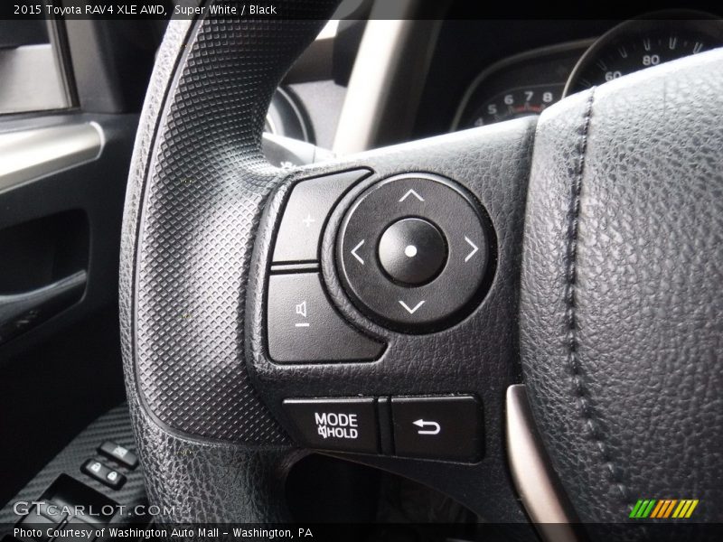 Super White / Black 2015 Toyota RAV4 XLE AWD