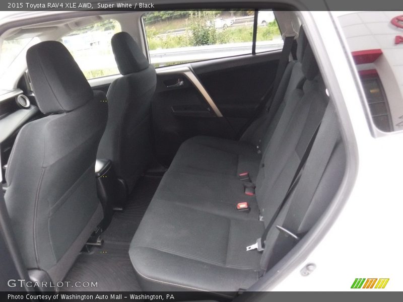Super White / Black 2015 Toyota RAV4 XLE AWD