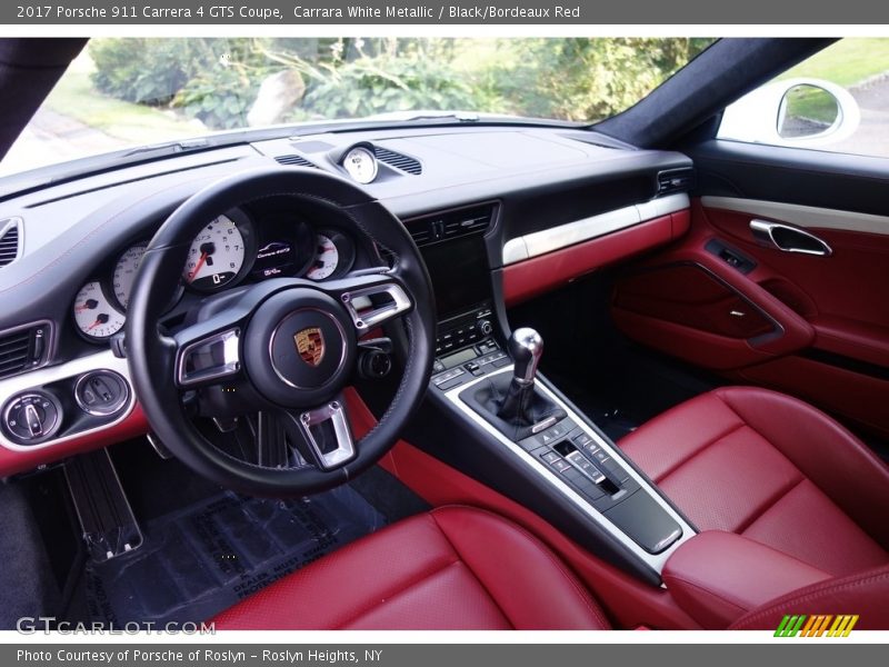 Dashboard of 2017 911 Carrera 4 GTS Coupe