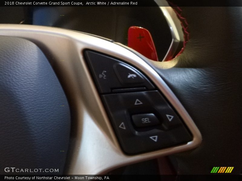 Arctic White / Adrenaline Red 2018 Chevrolet Corvette Grand Sport Coupe