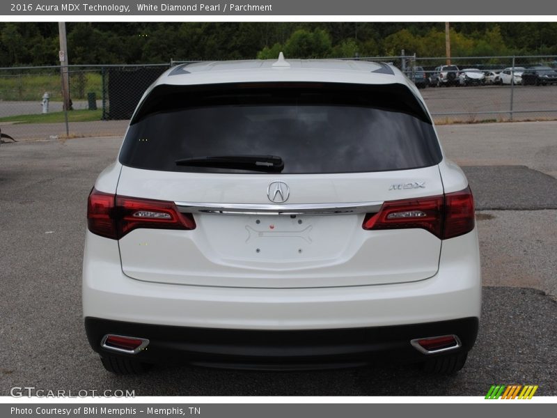 White Diamond Pearl / Parchment 2016 Acura MDX Technology