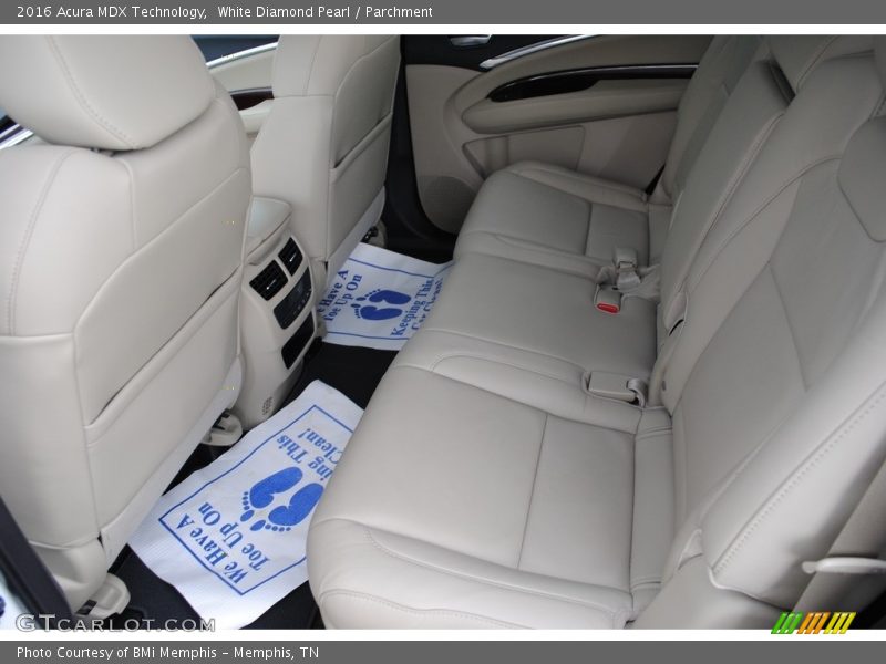 White Diamond Pearl / Parchment 2016 Acura MDX Technology
