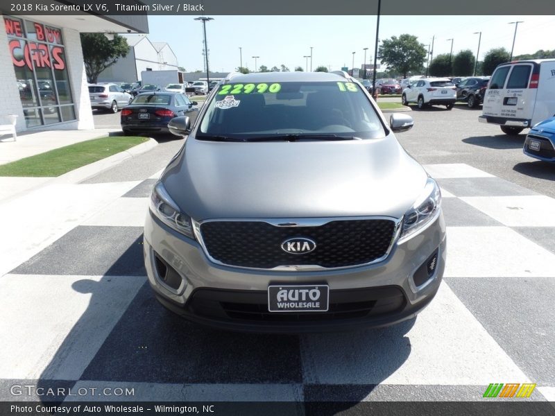 Titanium Silver / Black 2018 Kia Sorento LX V6