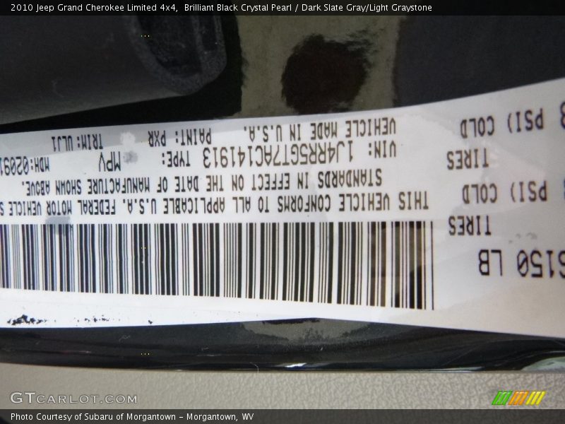 Brilliant Black Crystal Pearl / Dark Slate Gray/Light Graystone 2010 Jeep Grand Cherokee Limited 4x4