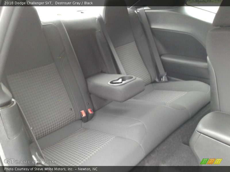 Destroyer Gray / Black 2018 Dodge Challenger SXT