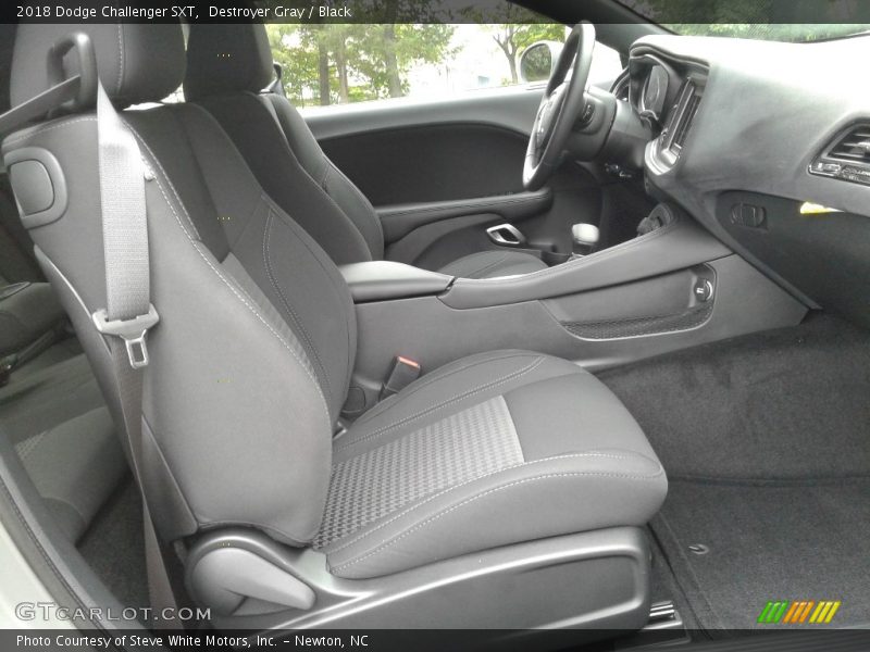 Destroyer Gray / Black 2018 Dodge Challenger SXT