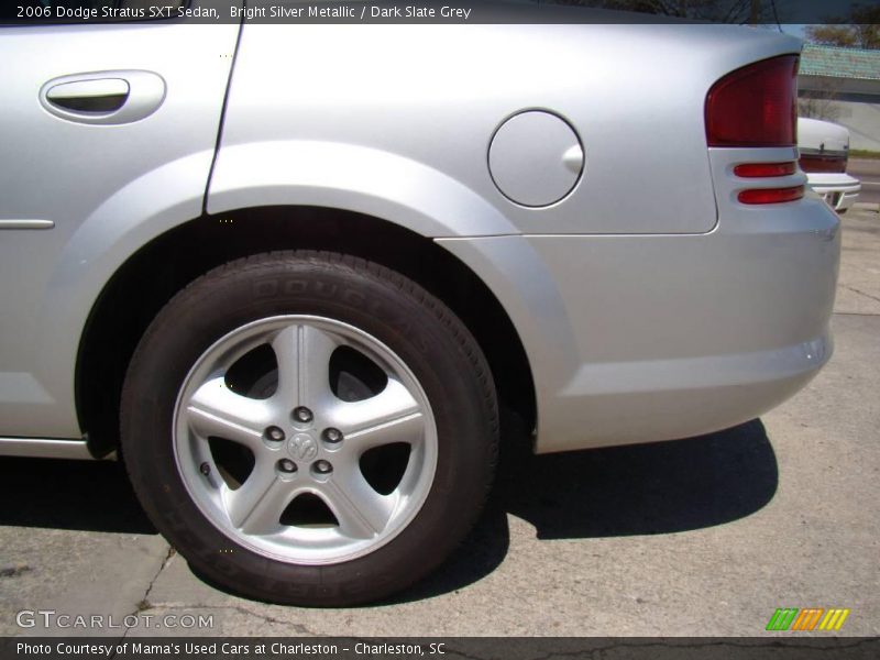 Bright Silver Metallic / Dark Slate Grey 2006 Dodge Stratus SXT Sedan