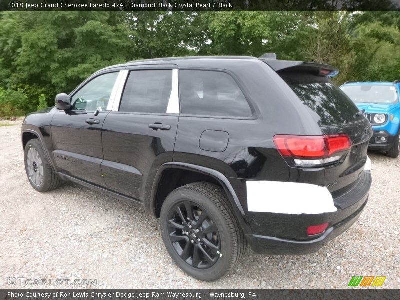 Diamond Black Crystal Pearl / Black 2018 Jeep Grand Cherokee Laredo 4x4