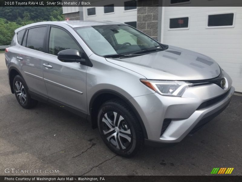 Silver Sky Metallic / Black 2018 Toyota RAV4 LE