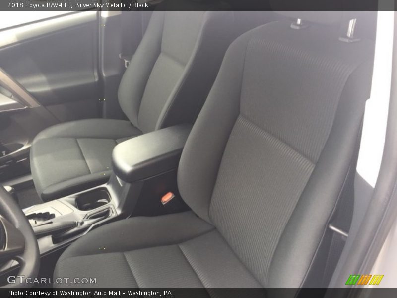 Silver Sky Metallic / Black 2018 Toyota RAV4 LE