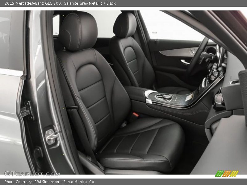 Selenite Grey Metallic / Black 2019 Mercedes-Benz GLC 300
