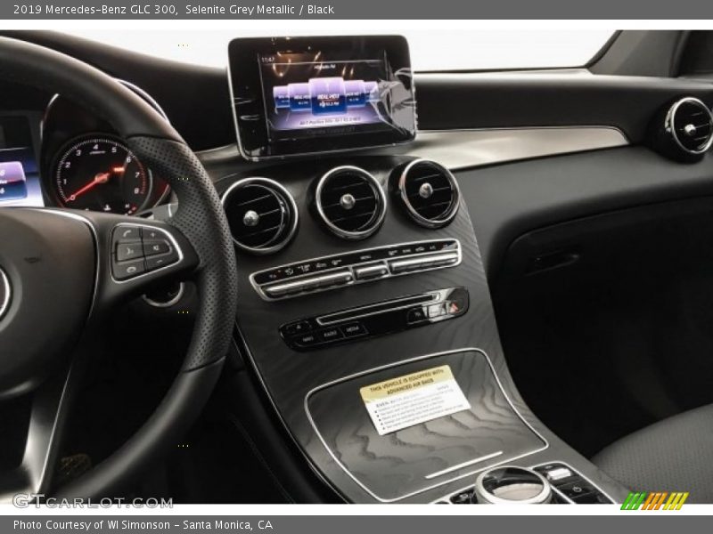 Selenite Grey Metallic / Black 2019 Mercedes-Benz GLC 300