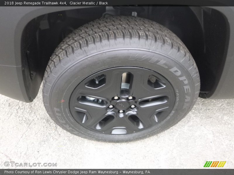Glacier Metallic / Black 2018 Jeep Renegade Trailhawk 4x4