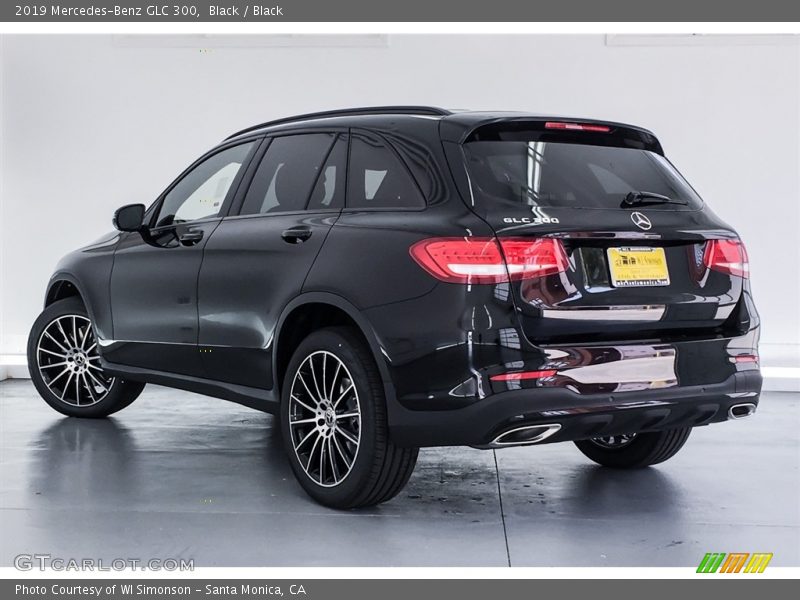 Black / Black 2019 Mercedes-Benz GLC 300