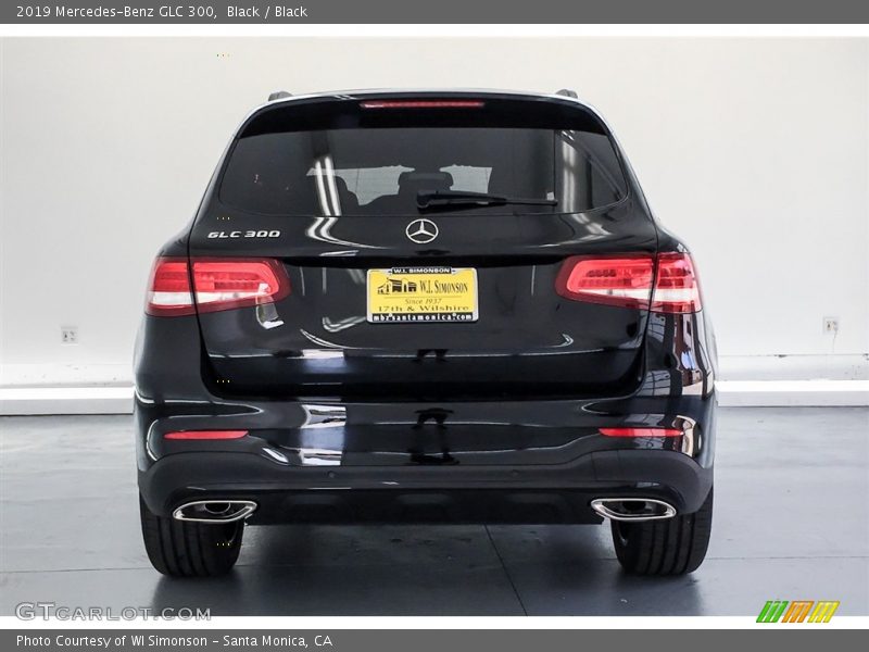 Black / Black 2019 Mercedes-Benz GLC 300