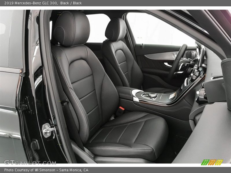 Black / Black 2019 Mercedes-Benz GLC 300
