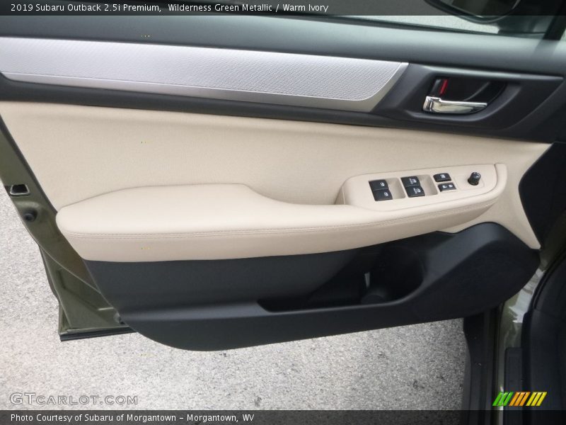 Door Panel of 2019 Outback 2.5i Premium