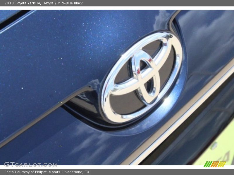 Abyss / Mid-Blue Black 2018 Toyota Yaris iA