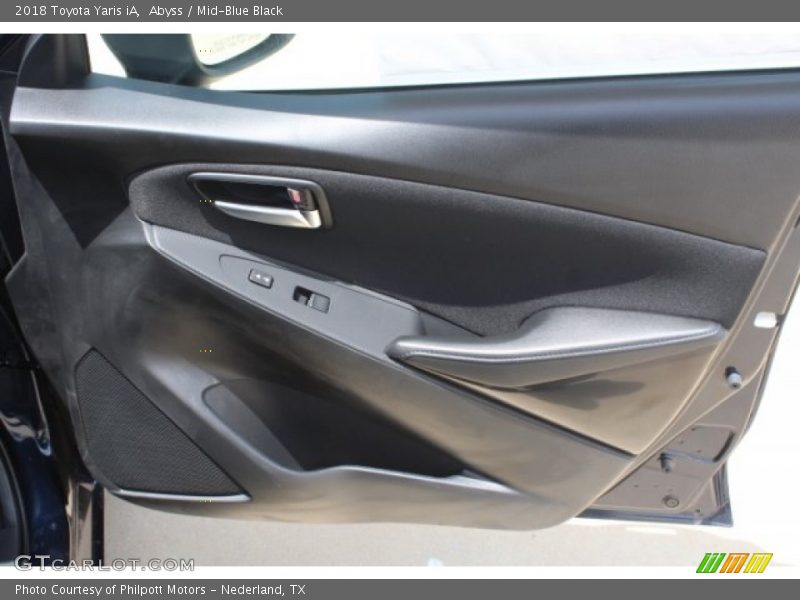 Abyss / Mid-Blue Black 2018 Toyota Yaris iA